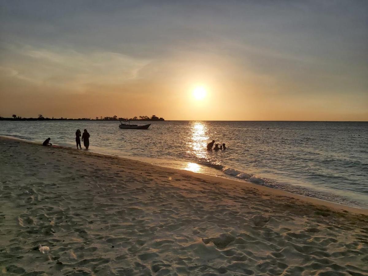 Margokerto Omah Laut Bondo Jepara - By The Beach, Direct View Of The Sea, Great Base For Water Sports מראה חיצוני תמונה